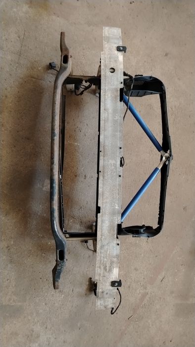 Маска ( очиларка) греда под предна броня  БМВ Ф10 Ф11 / BMW F10 F11