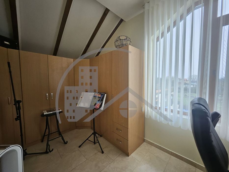 Прекрасен дом на 20 минути от морето