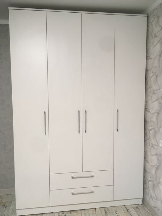 Продаю шкафы! Новые!