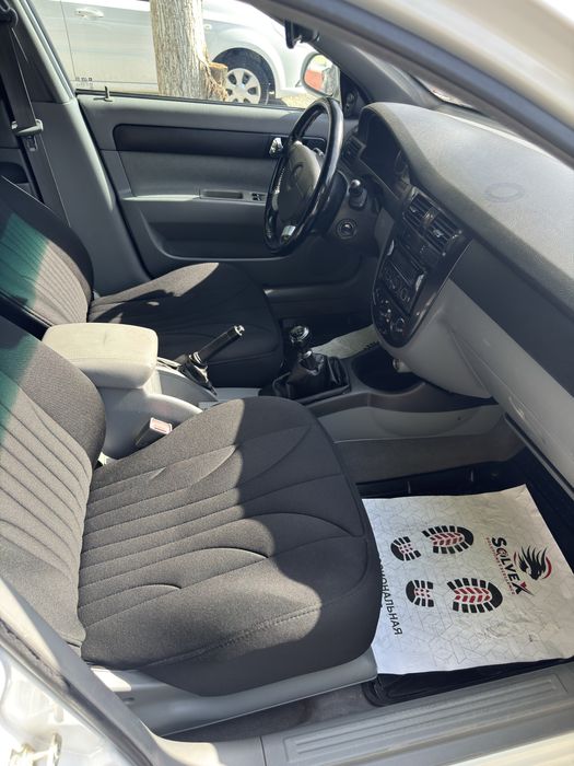 Lacetti 2 poz 2009 IDEAL