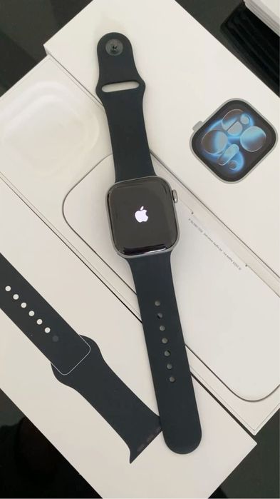 Смарт часы Apple Watch SE