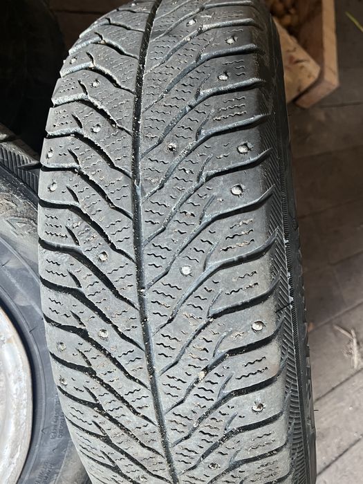 Продам Зимнюю Резину