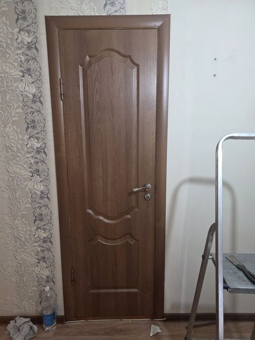 Продам двери б/у