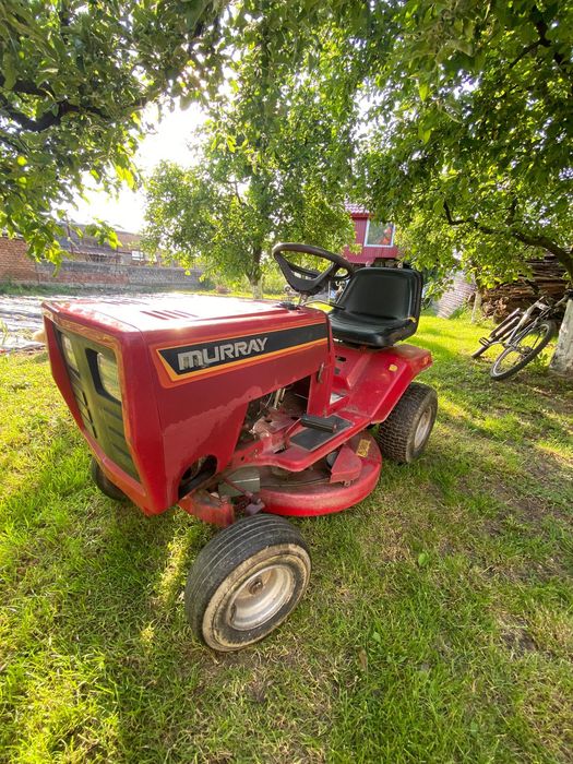 Tractoare de tuns iarba 11&8CP