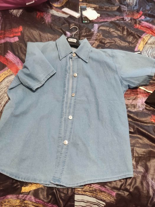 Две дамски дънкови ризи