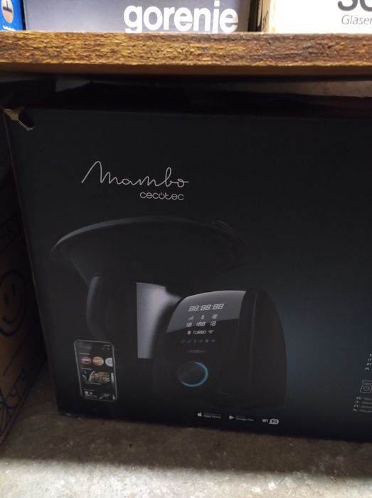 Vând robot de bucatarie