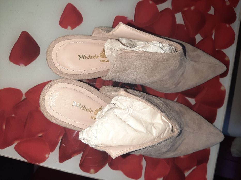 Pantofi mărimea 38.Costumas băiețel 3 ani