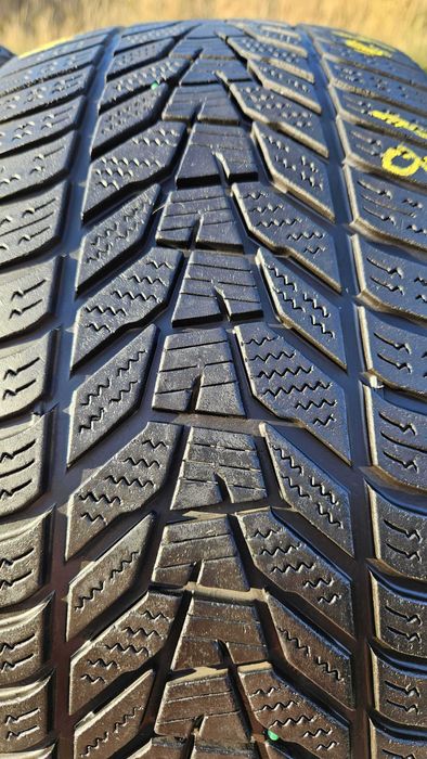 225/40 R18 • Iarna • Hankook Winter I cept evo 3 92V XL | 2 buc | DOT 2024 | Pret/buc