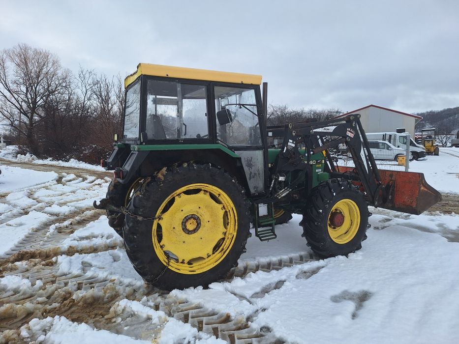 john deere 1640 cu incarcator frontal 4×4
