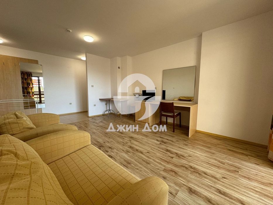 Продава се Двустаен апартамент в с. Кошарица, Област Бургас - 64 кв.м за 557 €/кв.м - Снимка #1