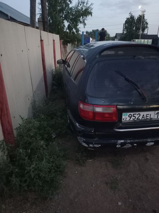 Тайота Калдина скайнопи