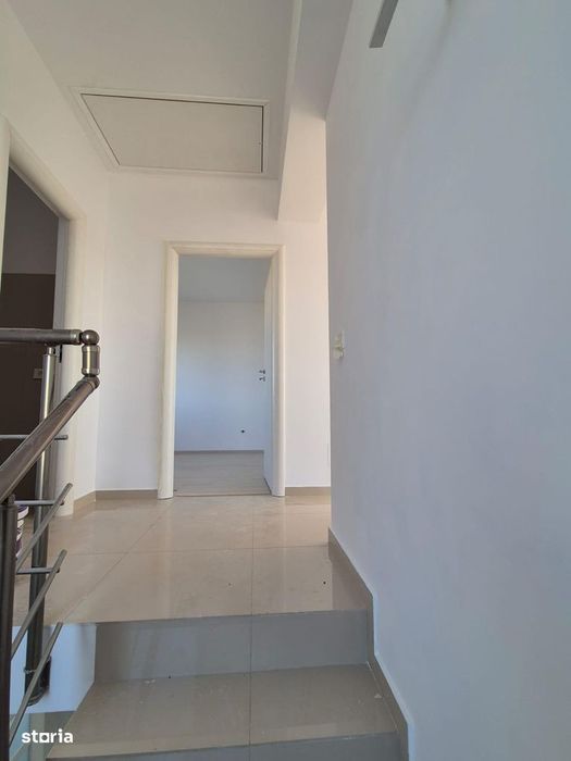 Casa de vanzare 4 camere|Cornetu