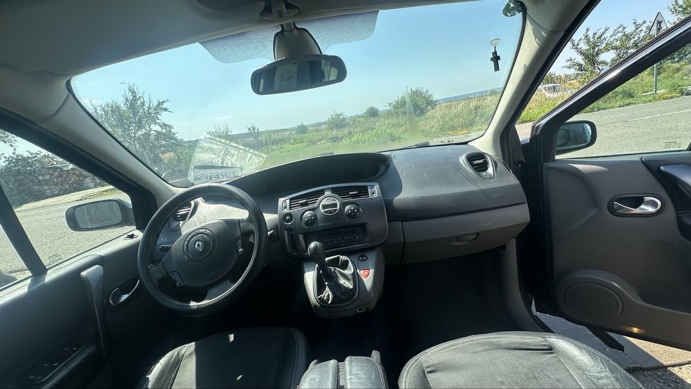 VAND Renault Grand Scenic 2, an 2006, motor 1900 cmc Diesel, 7 locuri!