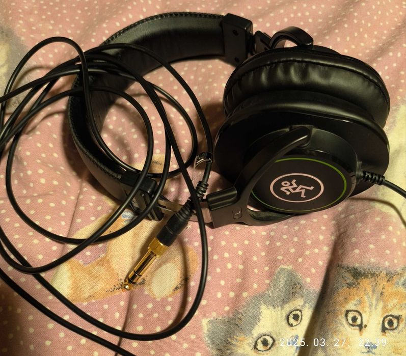 Casti Studio Mackie MC-100 ca nou