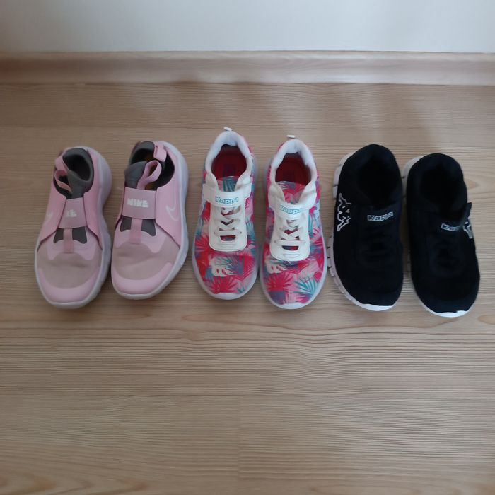 33 н/ Лот маратонки за момиченце, общо  15 лв