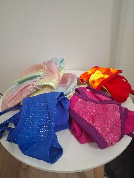 Бански костюм за момиче, ръст 122–128 см (6–7 години)