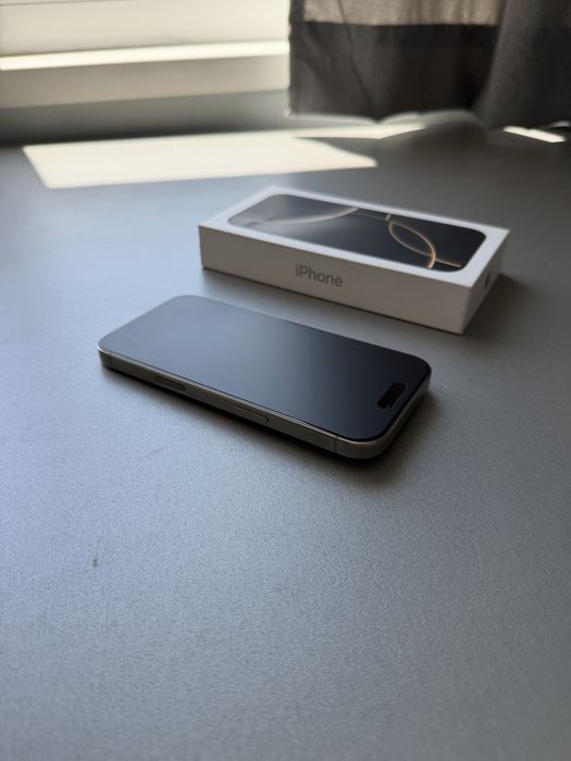 КАТО ЧИСТО НОВ Iphone 16 Pro Natural Titanium