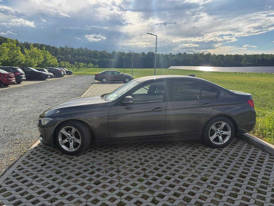 BMW SERIA 3 F30 / 318D / Cutie automata/ Interior full black