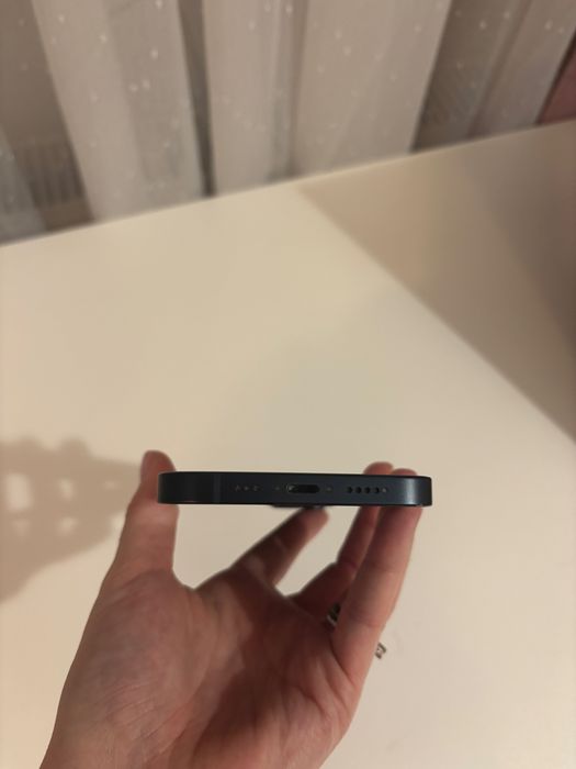 Telefon mobil Apple iPhone 13, 128GB, 5G, Midnight