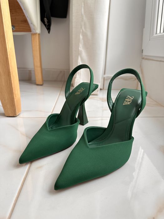 Зелени сатенени токчета сандали Zara
