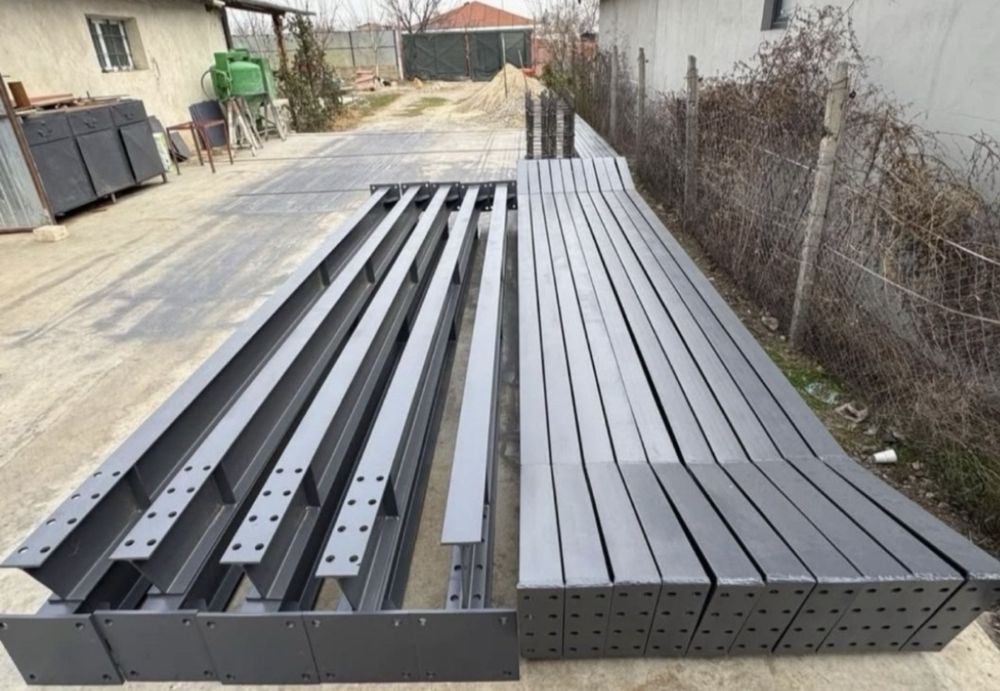 Vindem hale metalicie  15 lungime  8. Deschidere. 4  la strasna