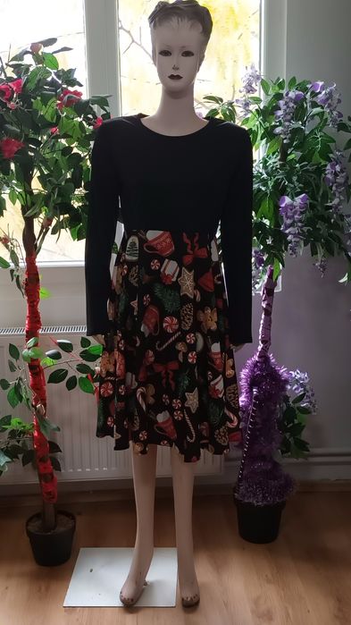 Vand 8 rochii diferite/20 ron bucata