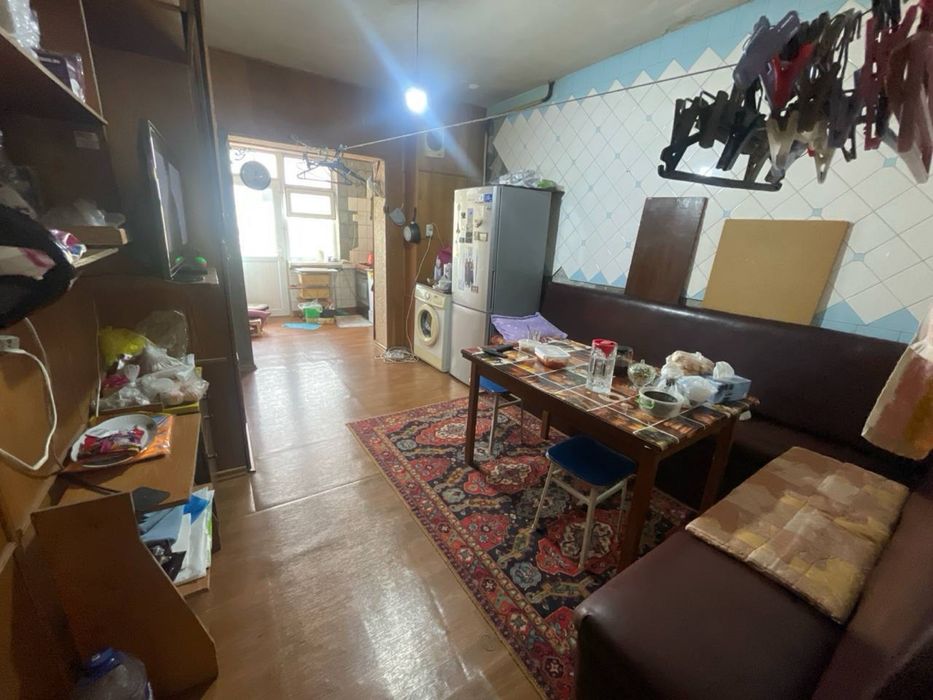 Продается 3х ком квартира. Массив куйлюк 5. Сдвоенный зал. 92м2