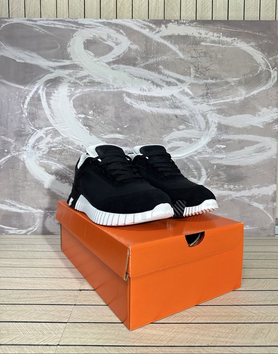 Hermes Trainer Bouncer Black