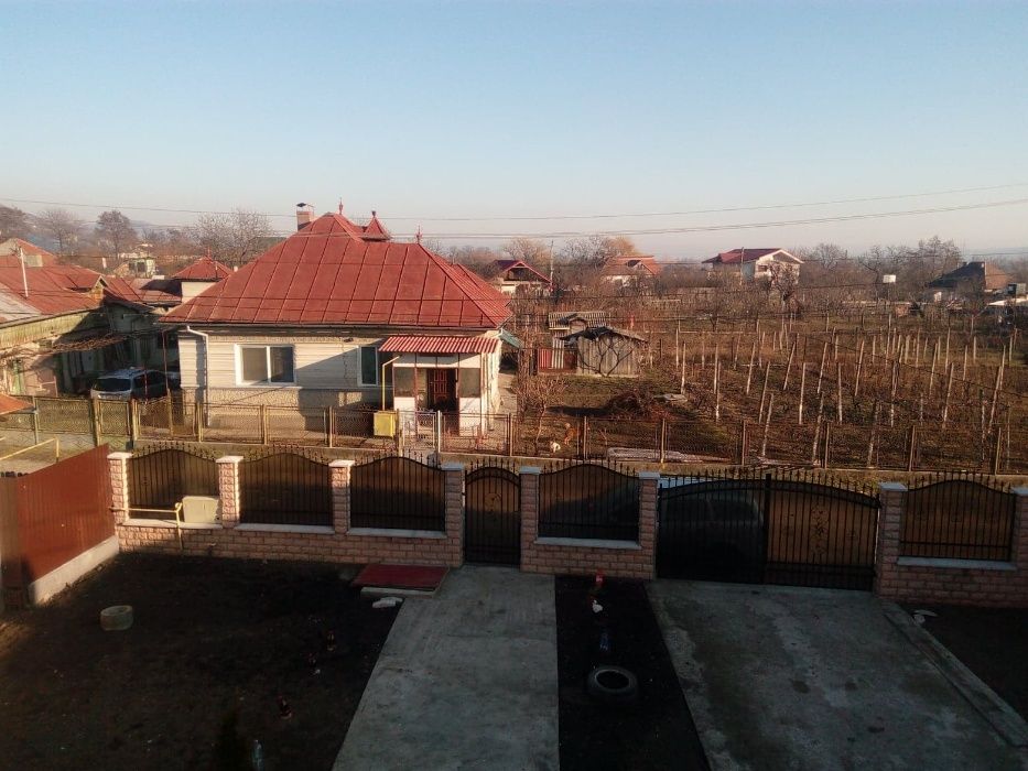 Vand Casa In Tg. Ocna Targu Ocna • OLX.ro