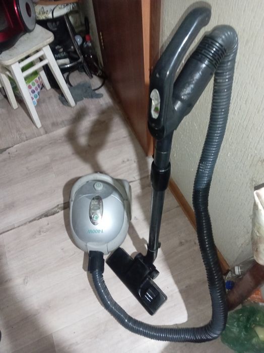 Пилисос рабочим состояния 3500