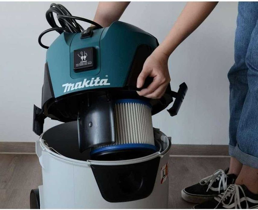 Makita VC2512L - Aspirador 25L 1.300W