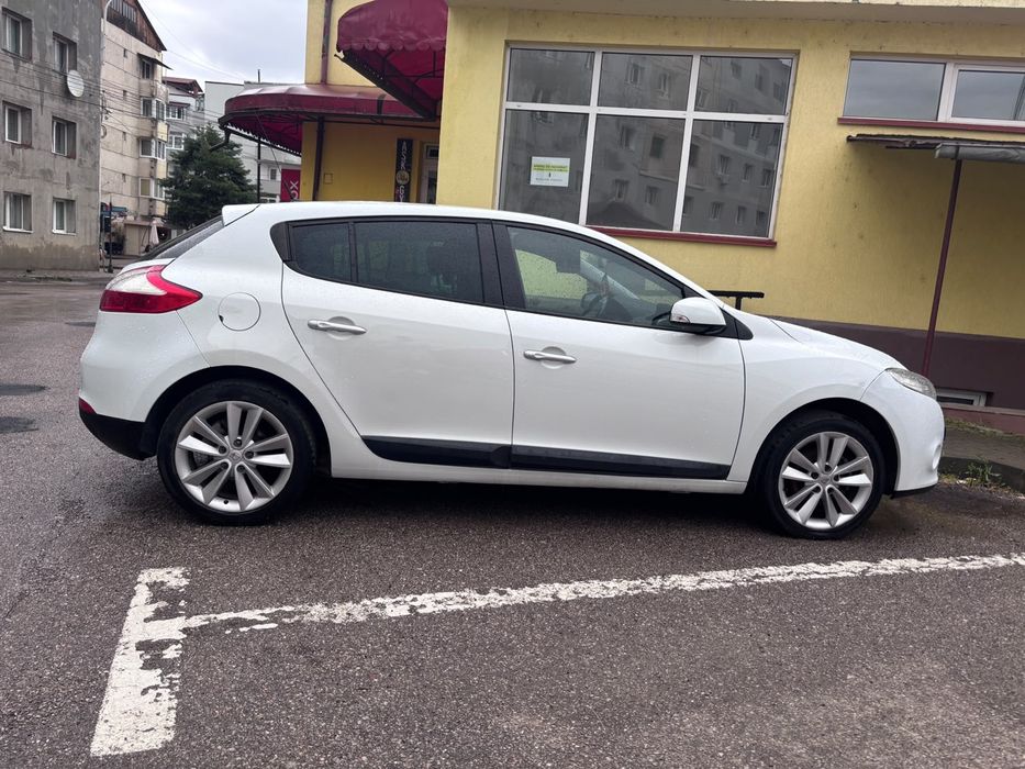 RENAULT Megane 2010 — imagine 2
