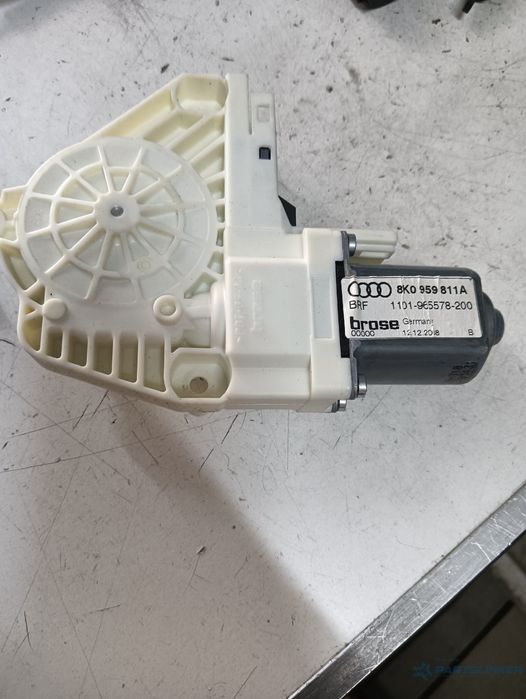 Motoras Macara Geam Stanga Spate Audi A4 Iv (8K2, B8) [ 2007 - 2015 ]