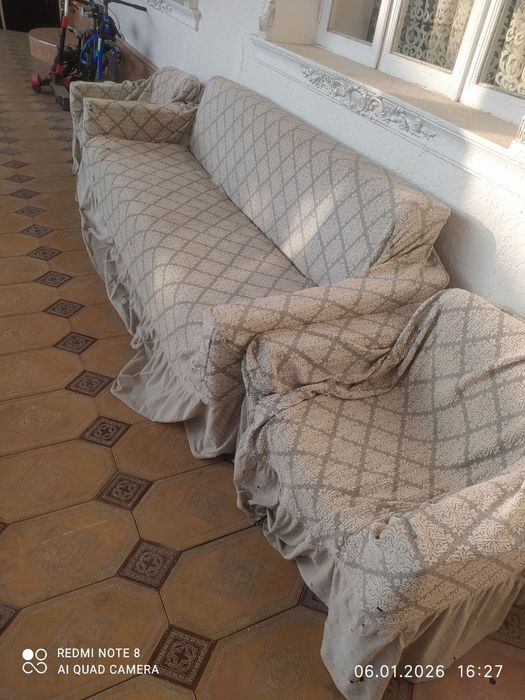 Divan+2 kreslo 450.000 сум
