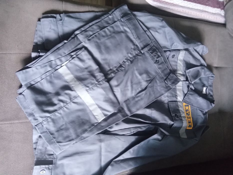 Продаю зимние и летние берцы.