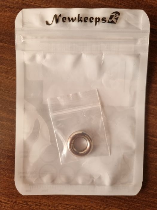 Cercel gros segmentat