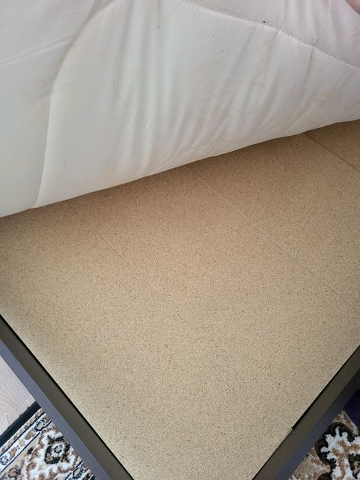 Продам двуспальную кровать