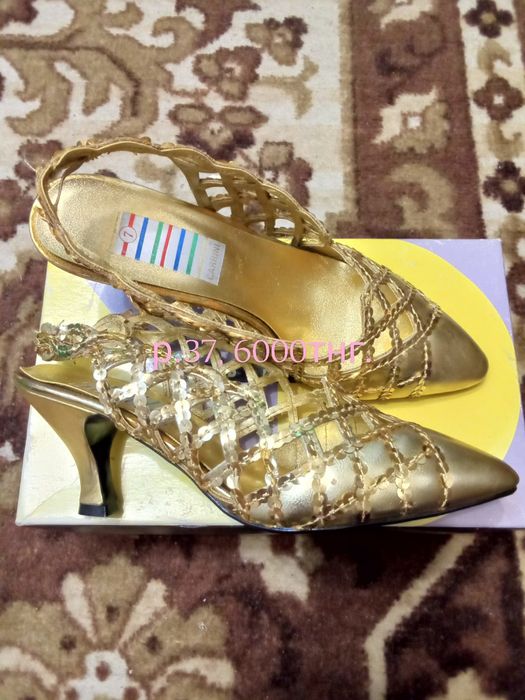 Женская обувь. Туфли, босоножки.