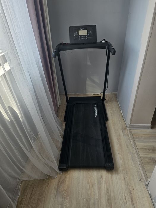 Беговая дорожка для спорта