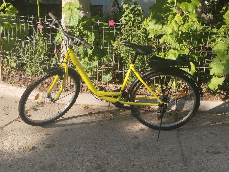 Vând urgent bicicletă pentru damă