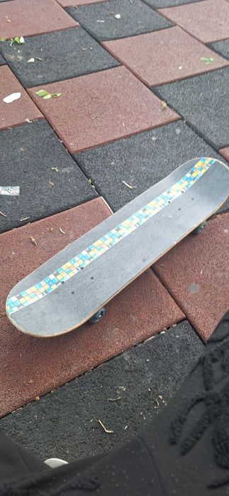 Skateboard  foarte  bun