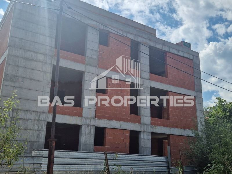 3-стаен в София-м-т Гърдова глава площ 105