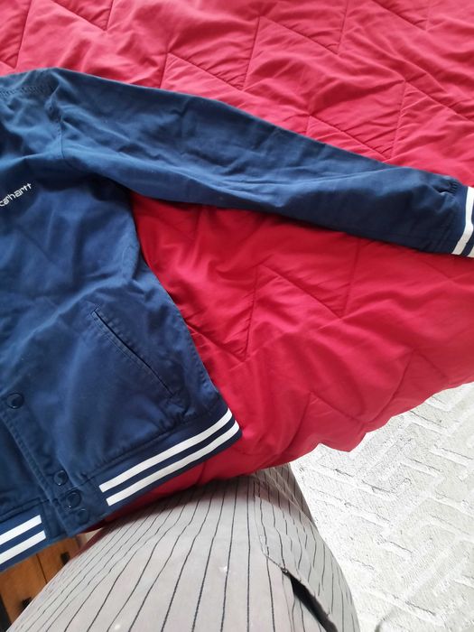 Vand hanorac firma originala Carhartt oferta