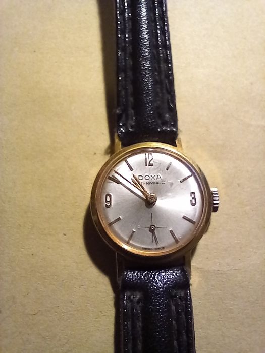 Vând ceas dama Doxa antimagnetic,stare perfectă de functionare