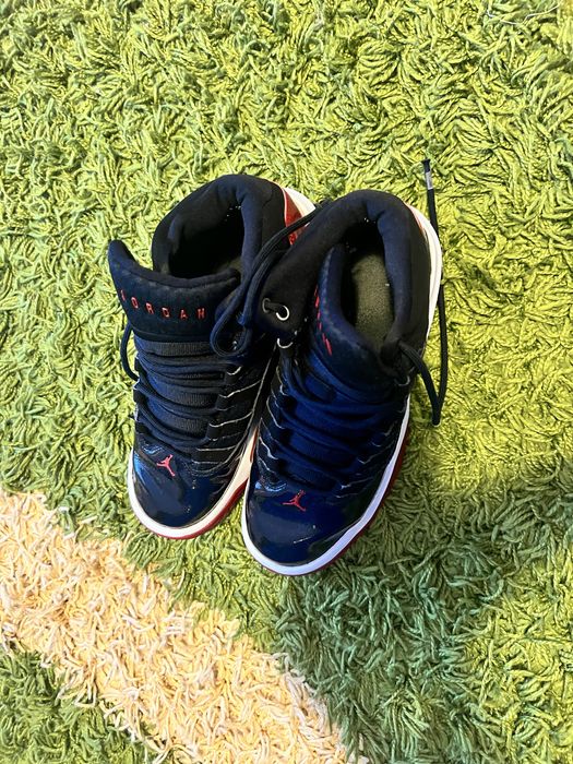 Jordan max aura 6