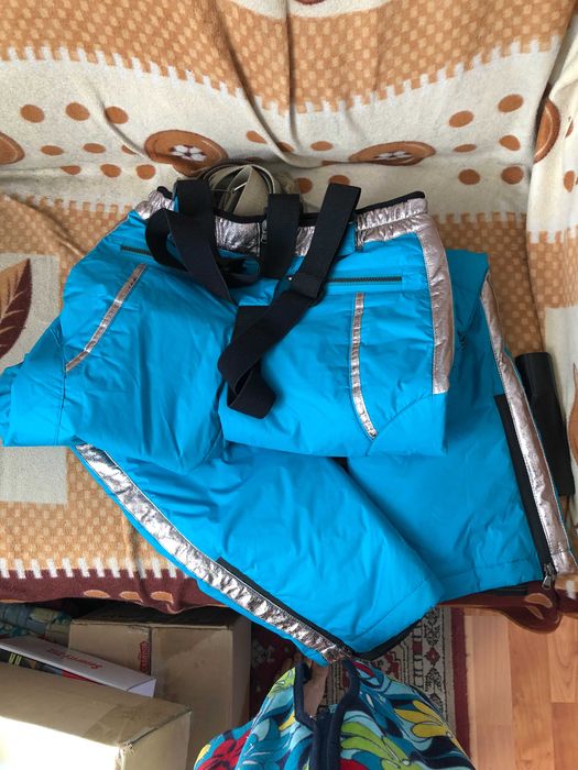 Продам Лыжные костюмы