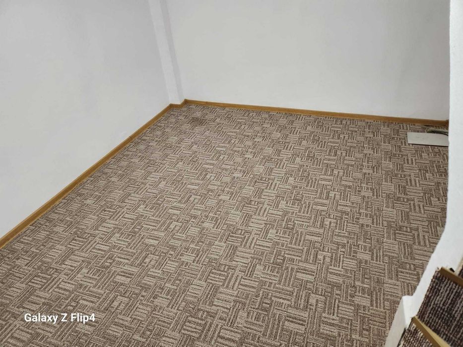 Inchiriez triplex 55 mp, singur in cladire, la Universitate