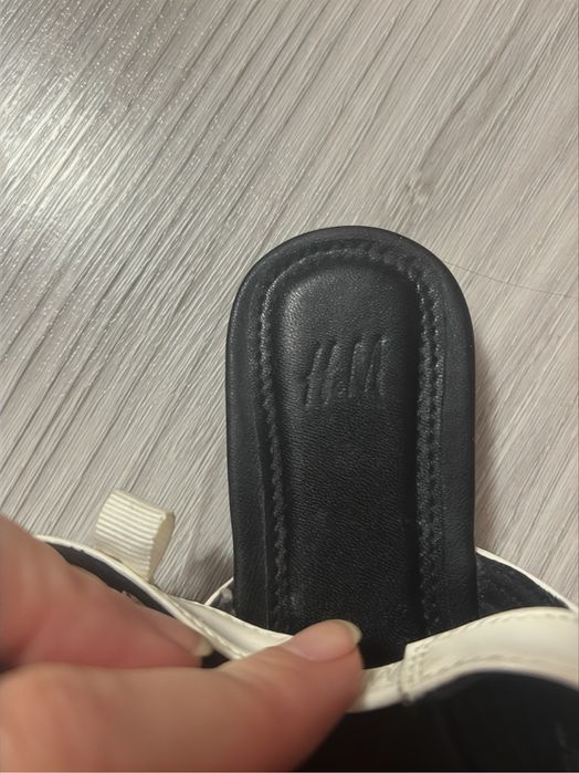 Pantofi decupati H&M, 27