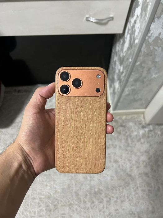iPhone 17 Pro Max Maket Lux kopia Emas
