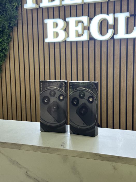 Nothing Phone (3a) Pro / 256GB / 12GB RAM / Black / Sigilat